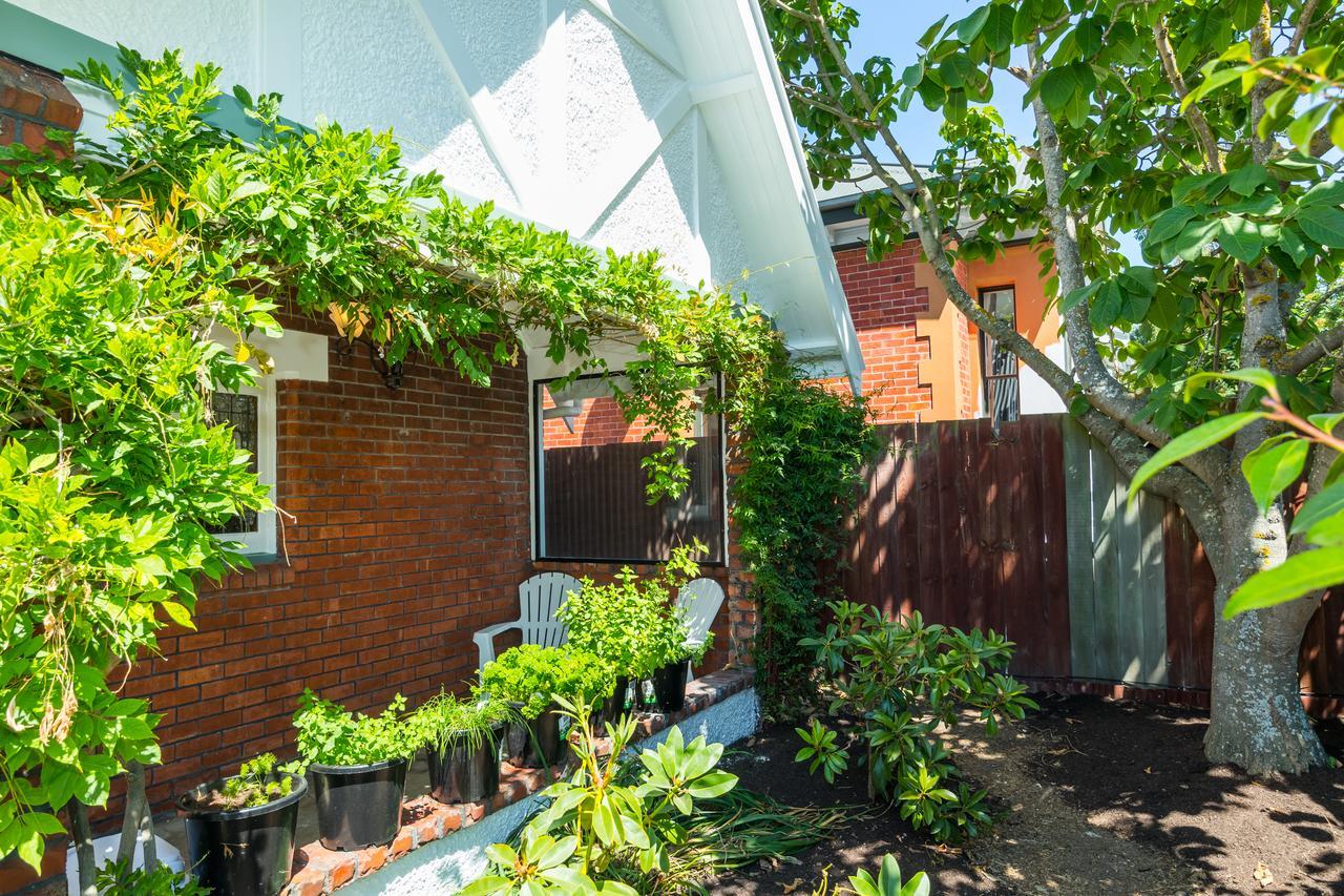 The Sanctuary & Spa Plus Free Breakfast Timaru Exterior photo