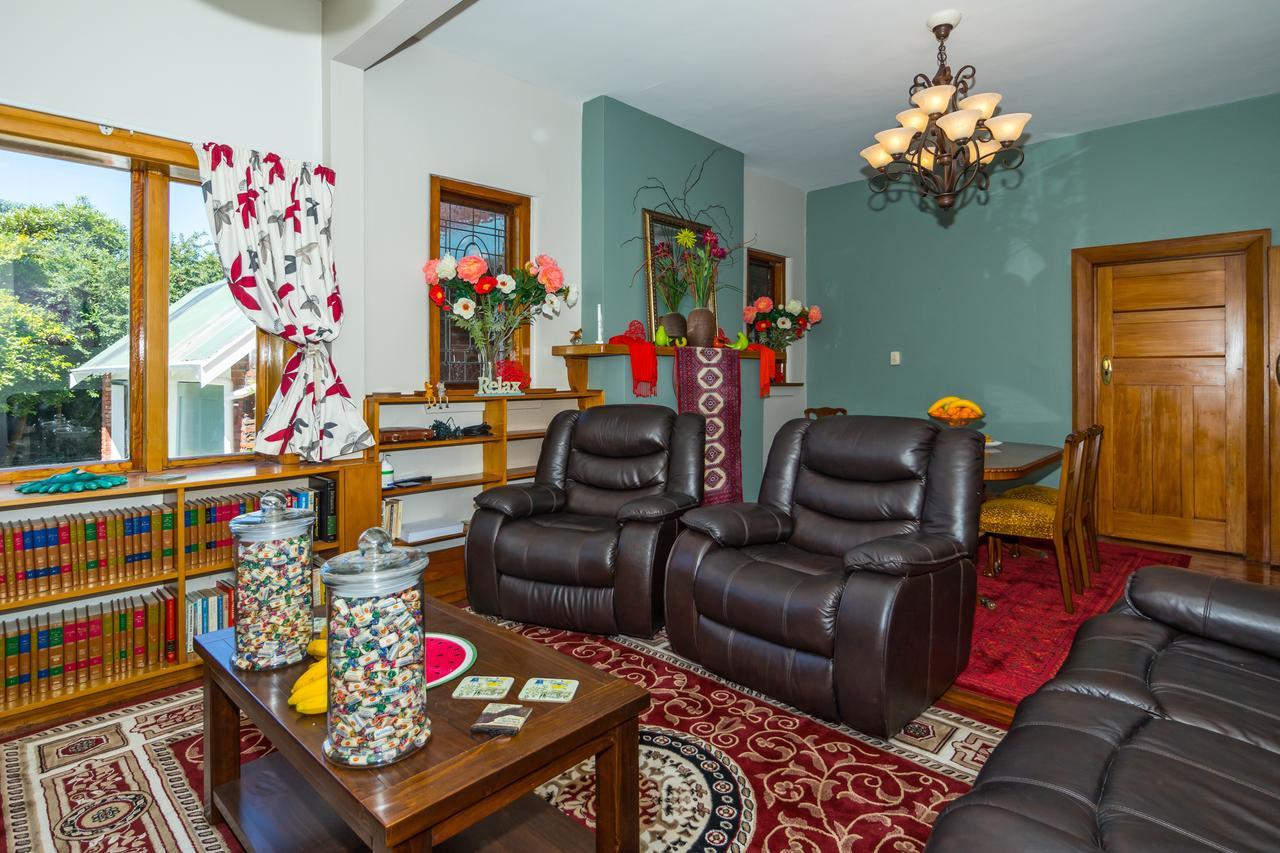 The Sanctuary & Spa Plus Free Breakfast Timaru Exterior photo