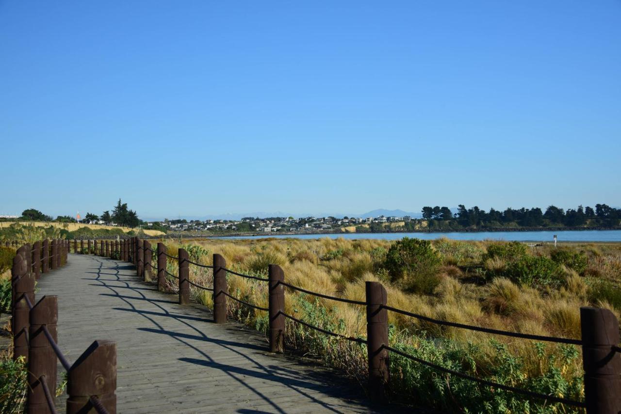 The Sanctuary & Spa Plus Free Breakfast Timaru Exterior photo