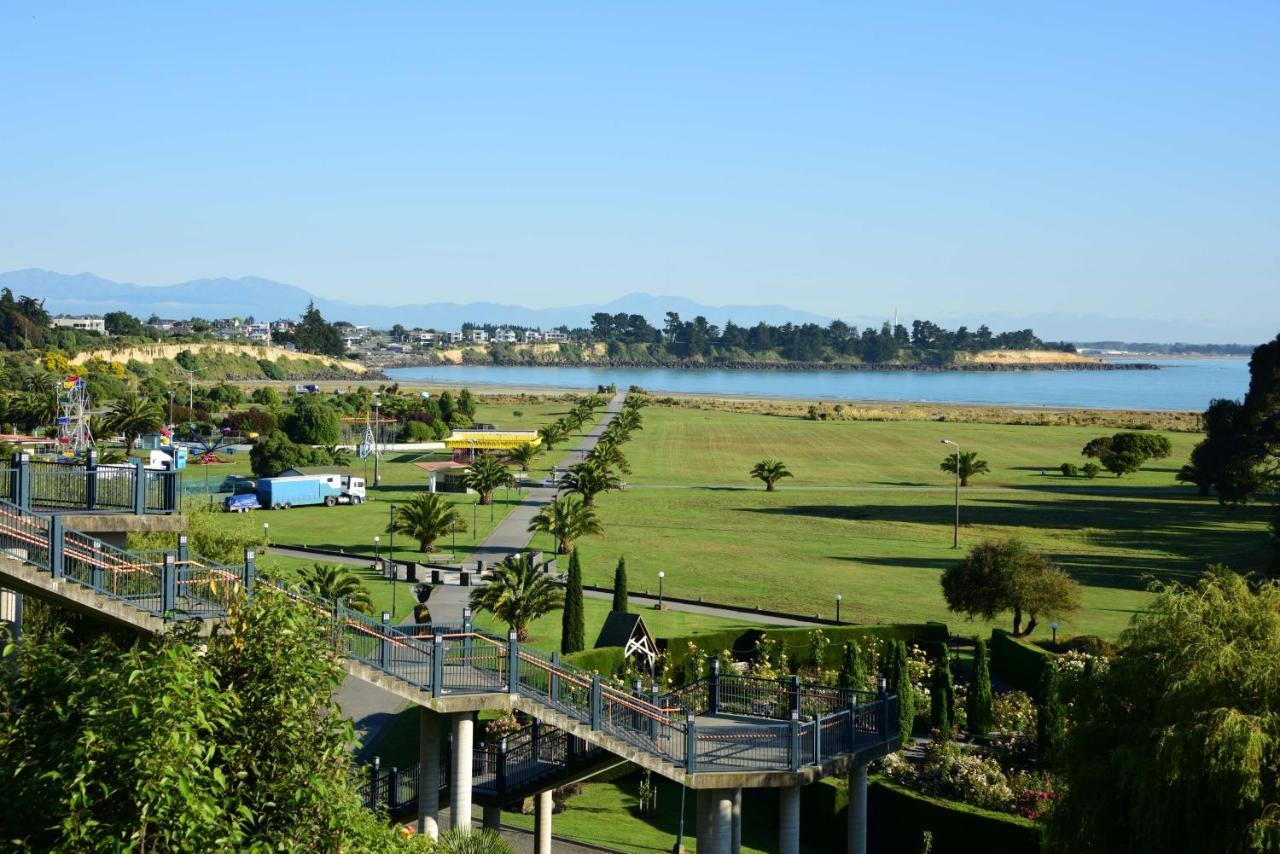 The Sanctuary & Spa Plus Free Breakfast Timaru Exterior photo